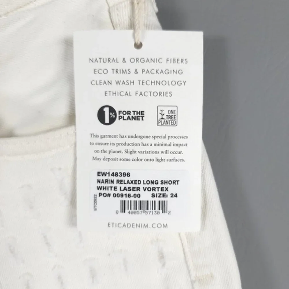 NWT etica NARIN RELAXED LONG SHORTS White Denim Laser Vortex Raw Hem Size 24‎